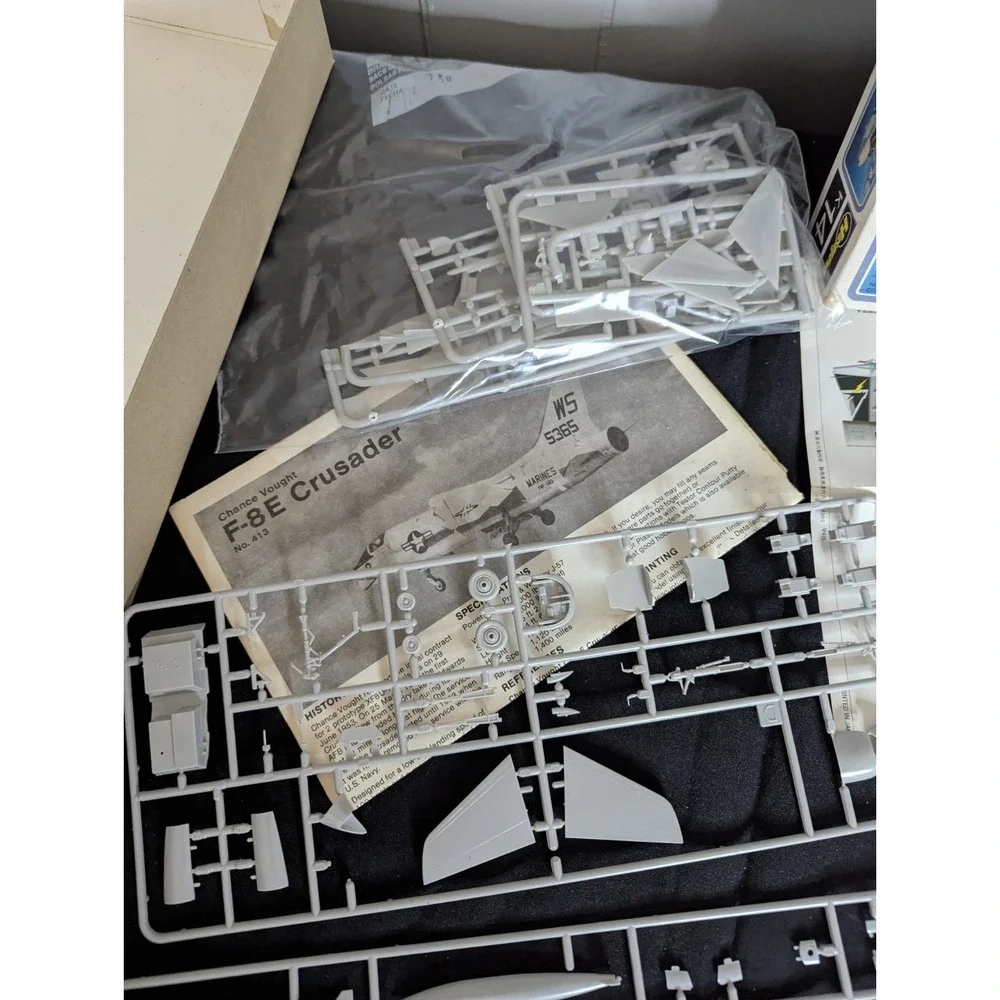 3‎ VTG Model Airplane kits 1:72 Grumman Prowler f-15 strike eagle f-8E Crusader